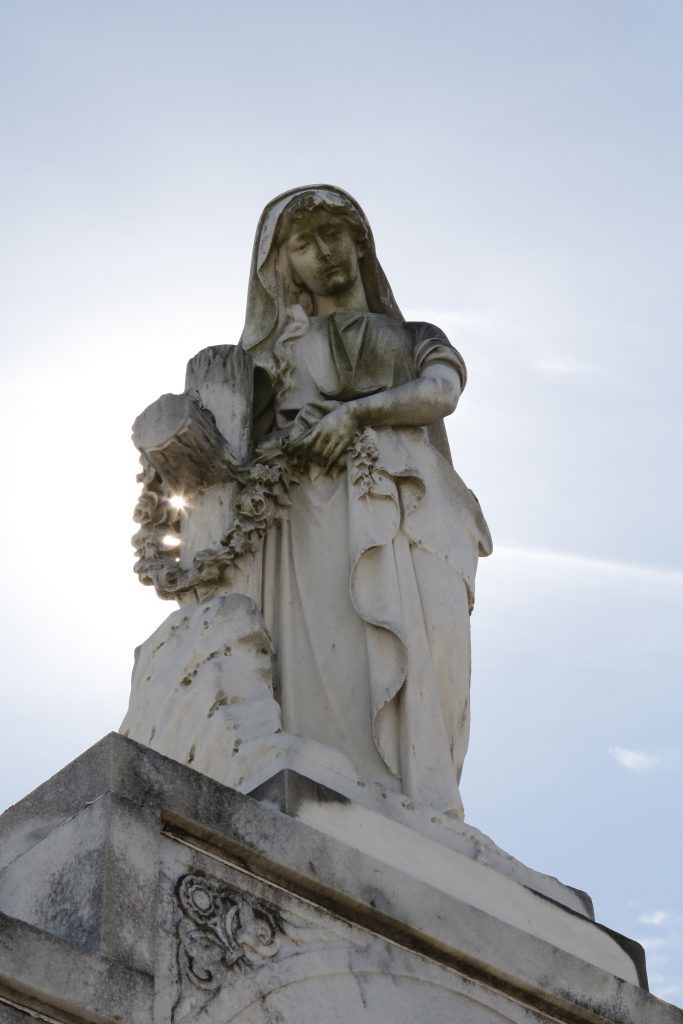 Lafayette Cemetery 2 Puzzle Box Horror images angle statue