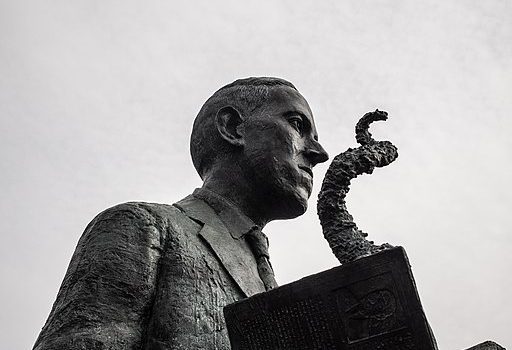 H.P. Lovecraft statue in Providence, RI