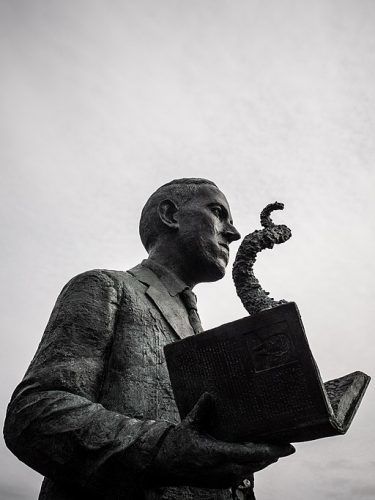 H.P. Lovecraft statue in Providence, RI