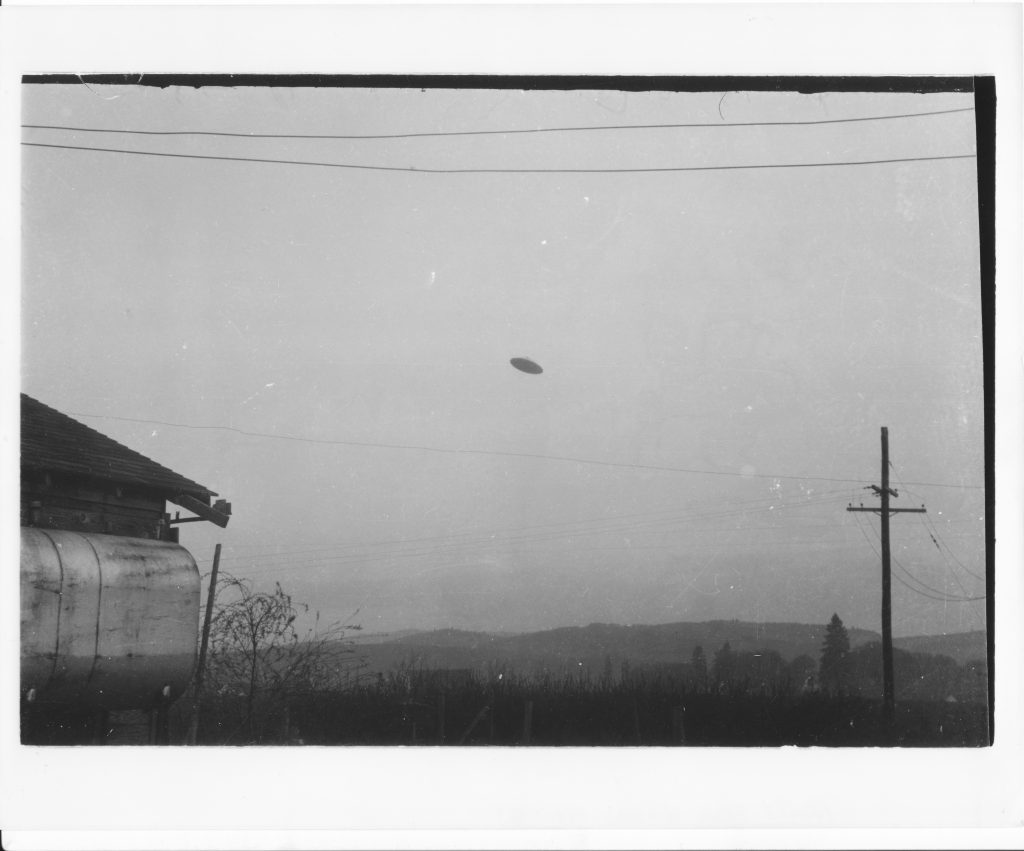 UFO Sighting 1950 - McMinnville, Oregon