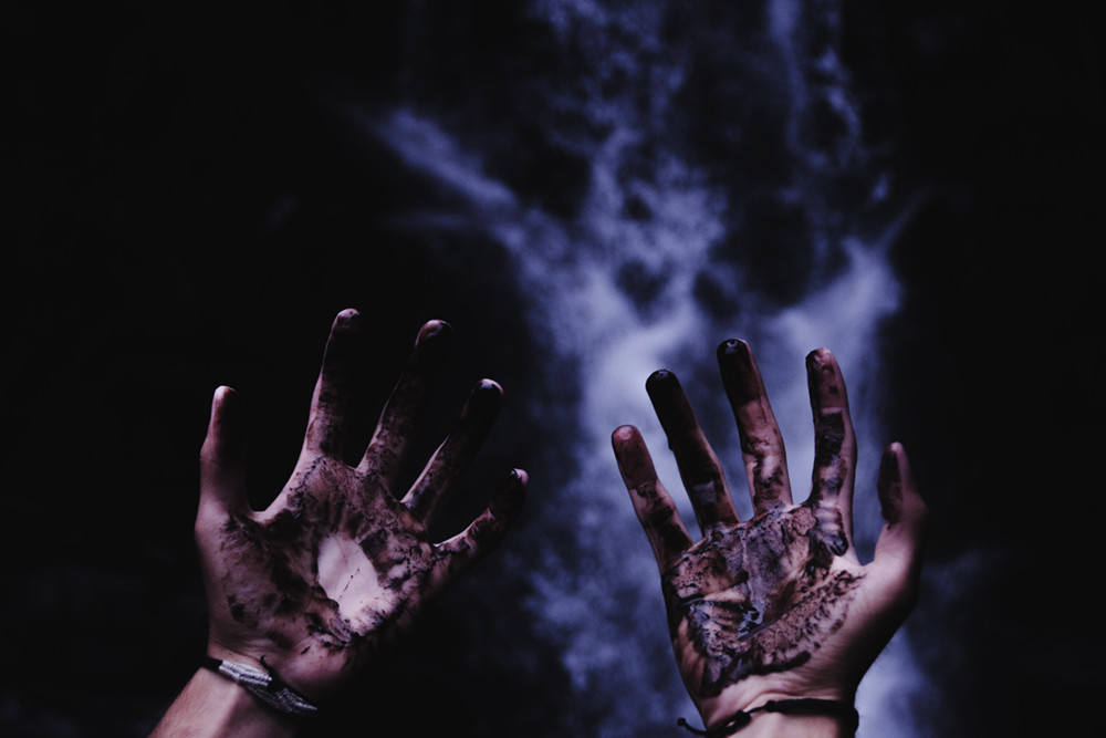 Dark Magic - Black Goo on Hands